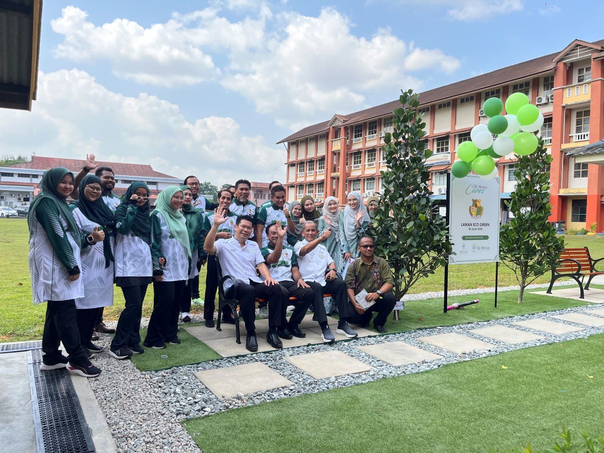 ECO WORLD FOUNDATION EXTENDS SUPPORT TO TWO JOHOR SCHOOLS