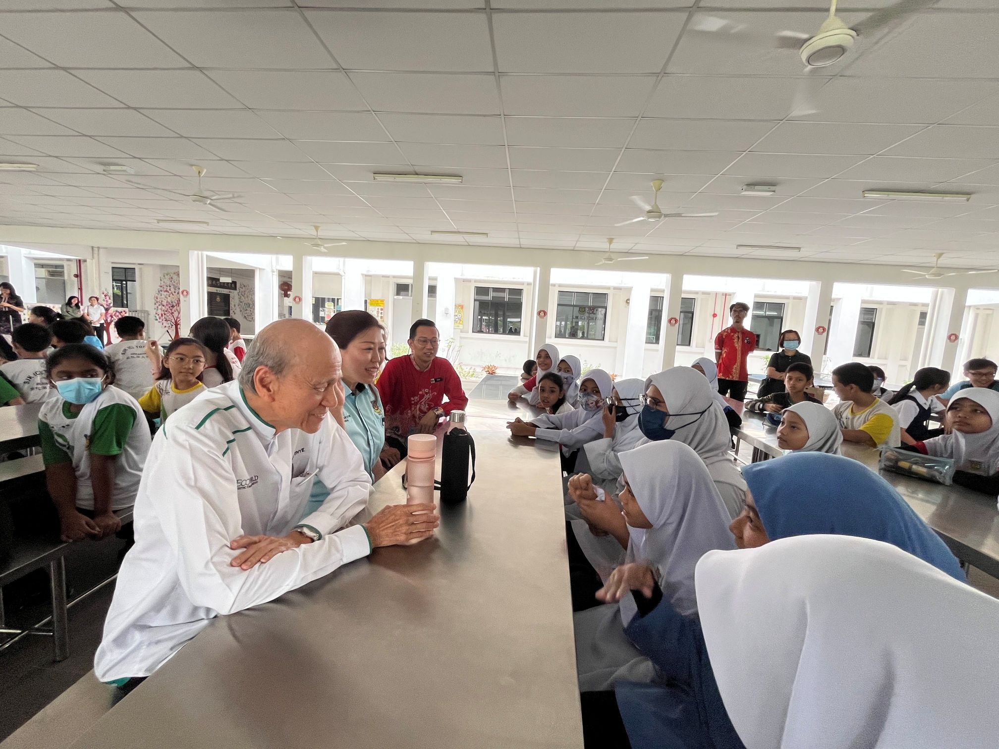 Expands Dining Comfort for Growing Student Community at SJKC Ton Fah